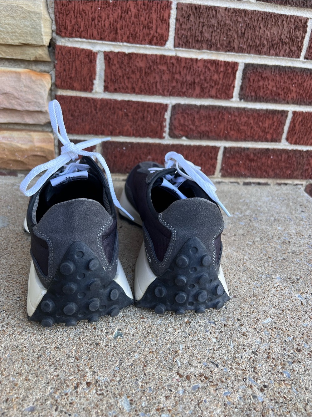 NWOT New Balance 327 sneakers - Picture 4 of 7